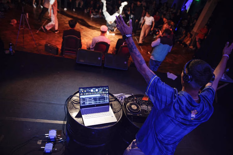 Música electrónica en Plataforma Lavardén