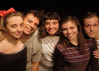 Solos Solitos en el Teatro Empleados de Comercio