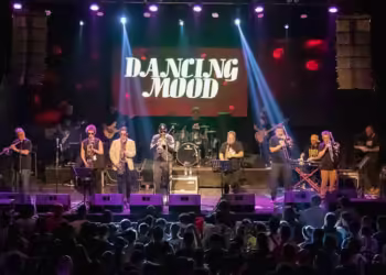 Dancing Mood