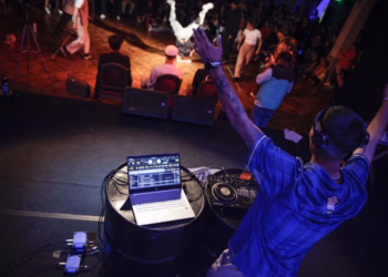 Música electrónica en Plataforma Lavardén