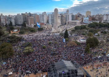 Festejo del Día de la Bandera en Rosario